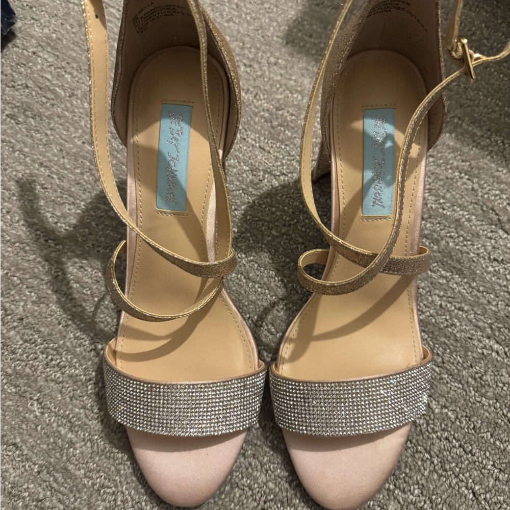 Elegant Beige Strappy Heels with Rhinestones